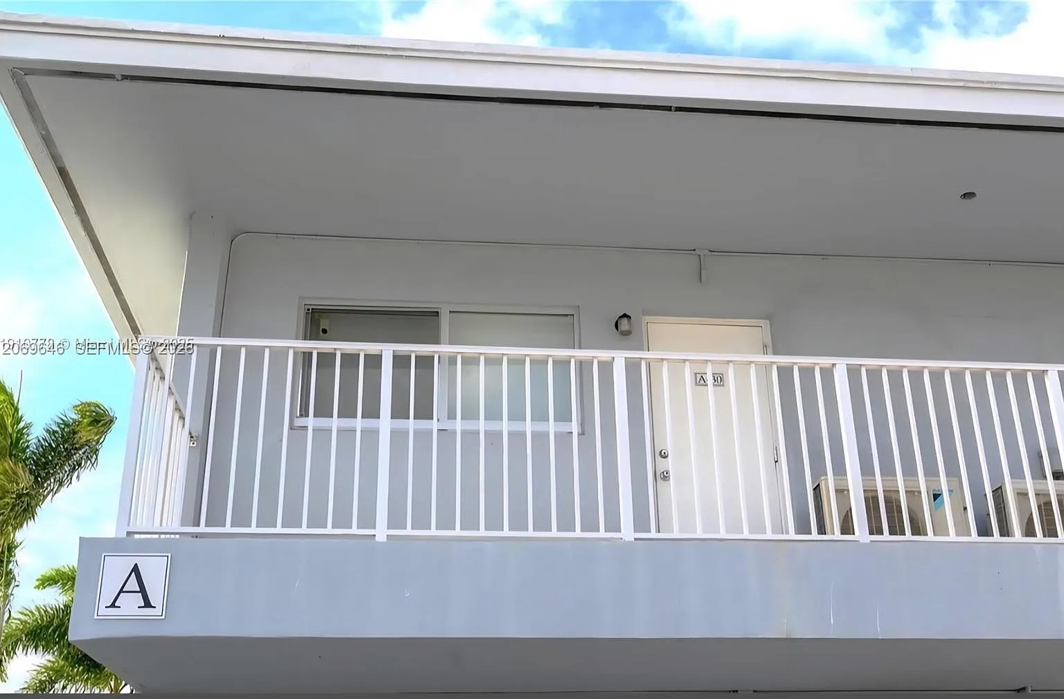Montclair Gardens Condo — Photo 2