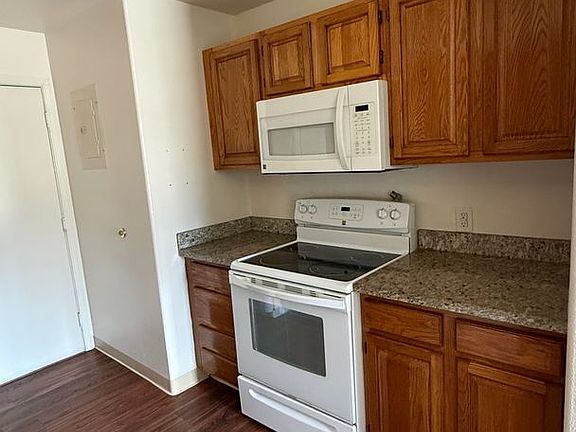 5th image of 2391 W 4th St #C-2