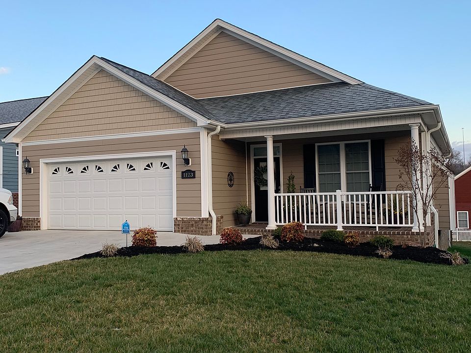 1st image of 1123 Gaston Dr