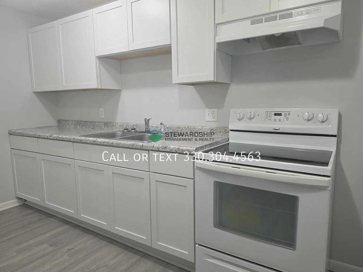 1111 N Elm St — Photo 1