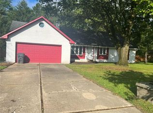 934 Beech Dr, Greenwood, IN 46142