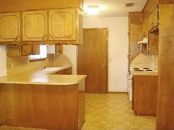 3rd image of 2808 Ecleto Blvd