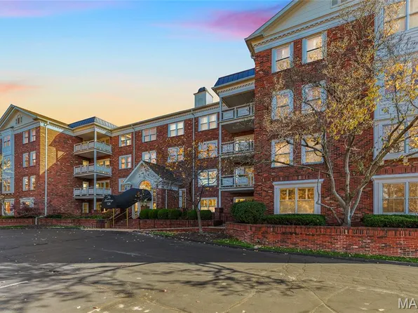 526 Sarah Ln APT 22, Saint Louis, MO 63141