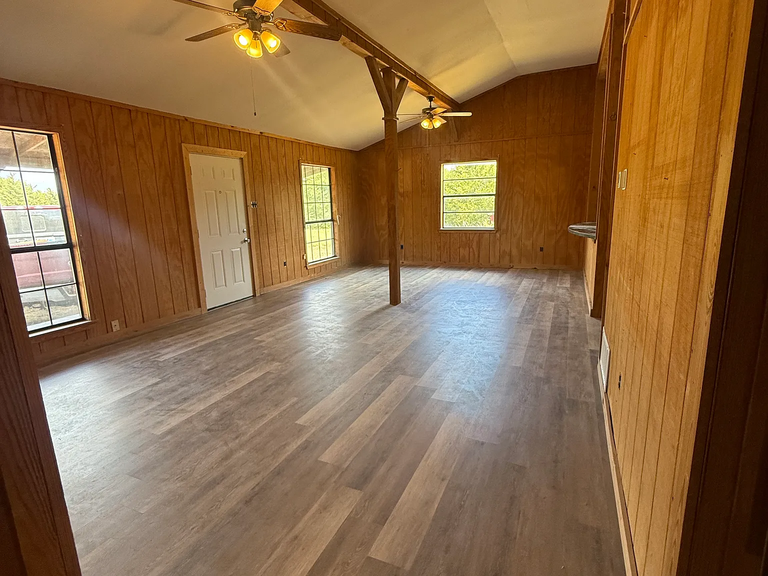 3 bed, 1456 sqft, $2,500 — Photo 4