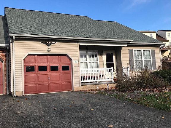 2nd image of 30 Oakgrove Ln