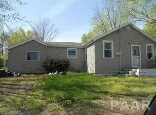 1715 Mitchell St, Pekin, IL