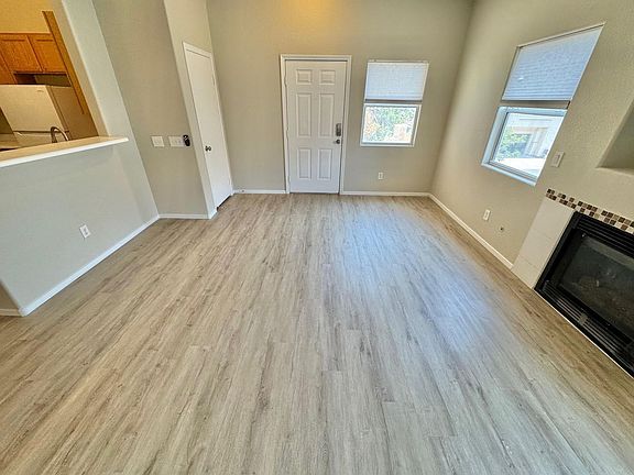 4th image of 7450 S Eastern Ave Unit 2028