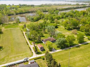 38 W Wilcox Rd, Pt Clinton, OH 43452