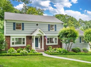 53 Greendale Dr, Oak Ridge, NJ 07438