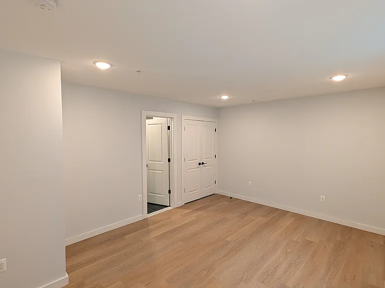 55-A121 Tunxis Ave #121 — Photo 8