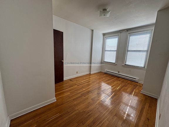 2nd image of 410 Market St APT 2