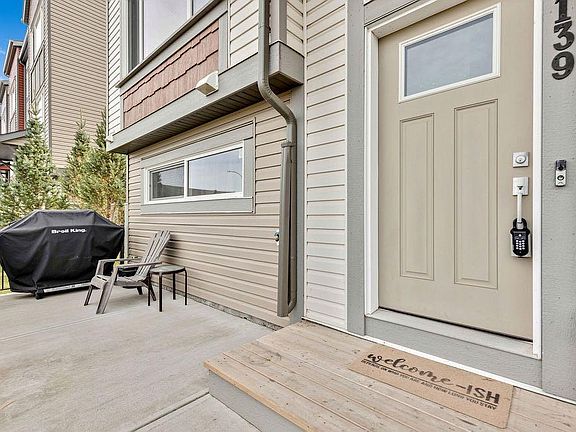 2nd image of 139 NW Copperstone Park SE