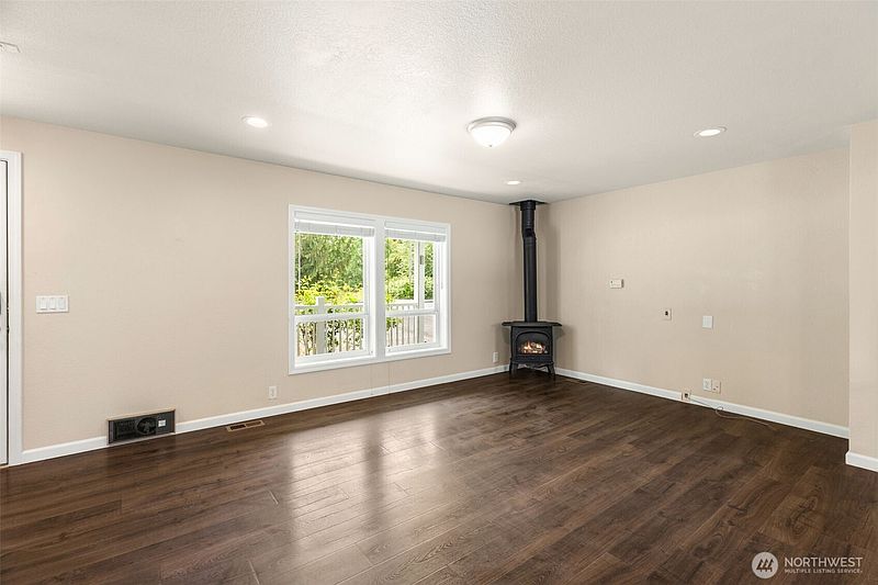 4th image of 26932 NE 152nd Street