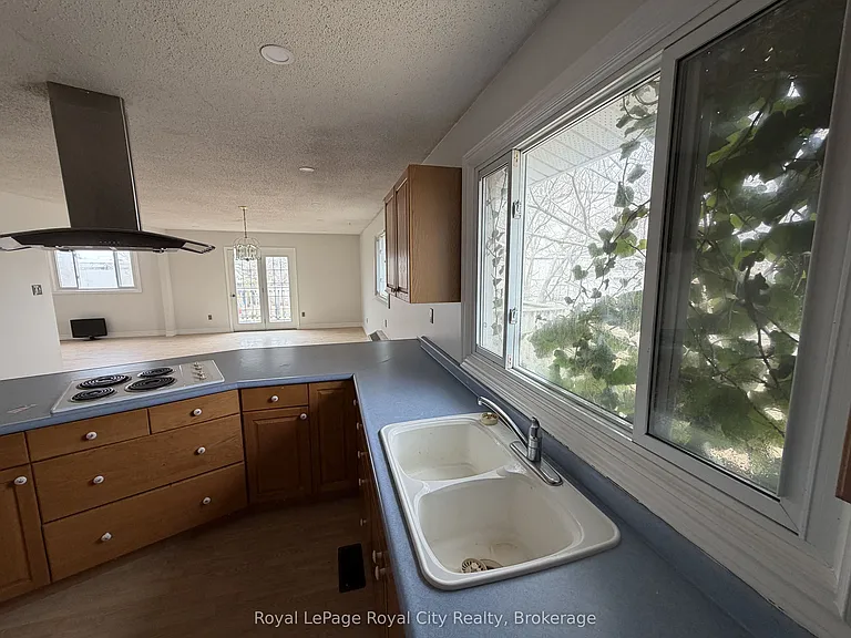 245 Speedvale Ave W #2 — Photo 18