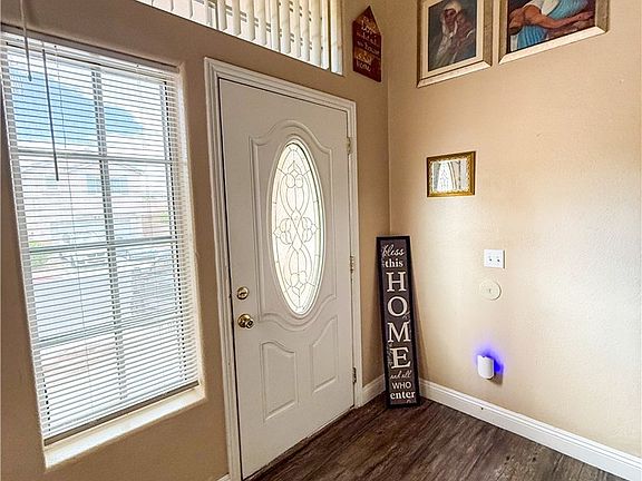 3rd image of 5324 Creeping Ivy Ct