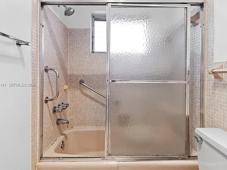 2200 Park Ln #109 — Photo 15
