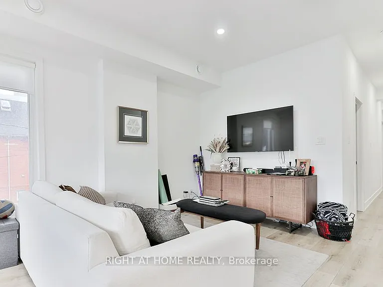 45 Brock Ave #2 — Photo 7