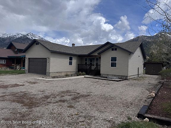 3rd image of 222 River Bench Rd