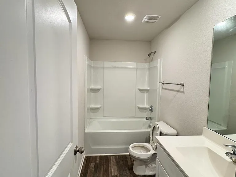 309 Turning Lake Dr — Photo 17