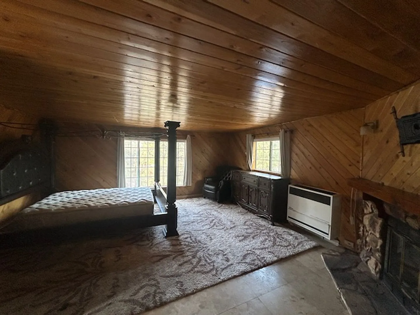 716 Barrett Way — Photo 2