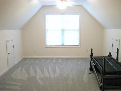 5th image of 8505 Kelly Lee Dr