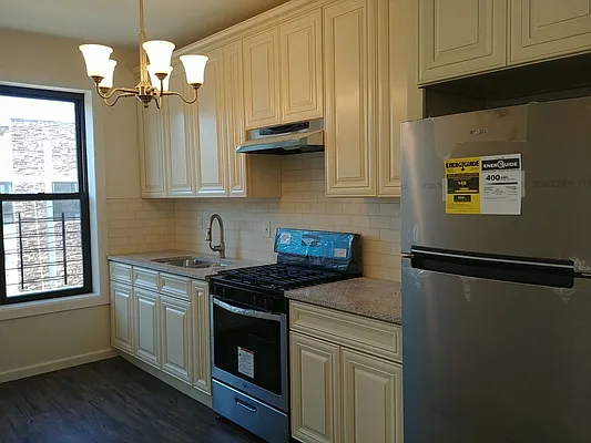 Rented by Elite Team Realty LLC | media 8