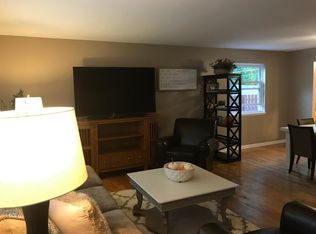 6933 Brandywine Rd, Parma Heights, OH 44130