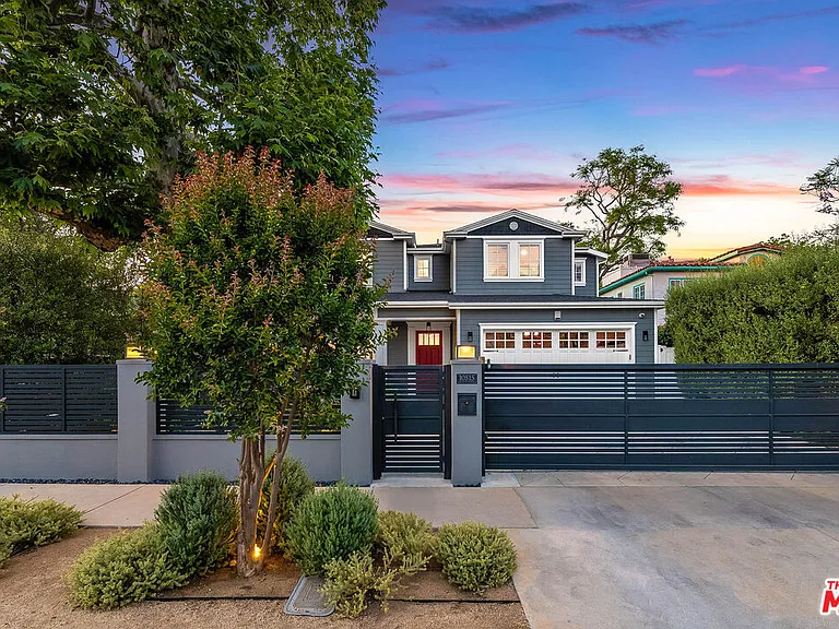 10515 Whipple St — Photo 3