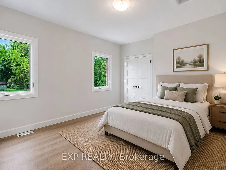 1089 Notre Dame St #2 — Photo 15