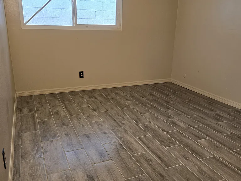 1114 N Bewley St #9 — Photo 5