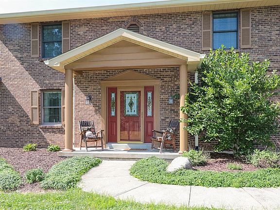 2nd image of 10439 Deertrail Dr