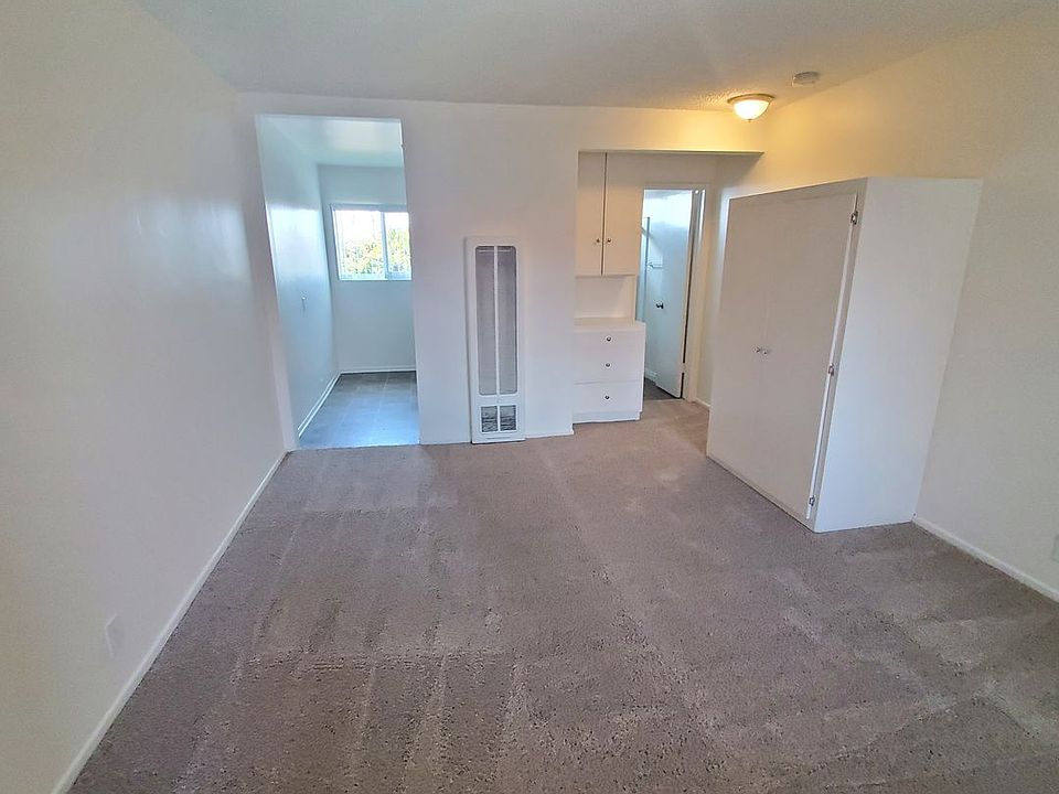1st image of 10309 S Inglewood Ave APT 27
