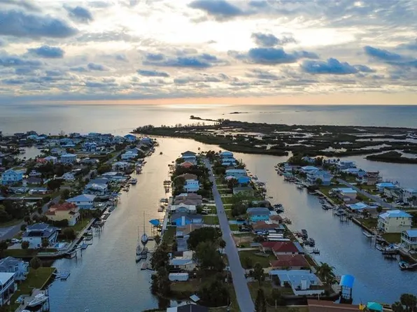 4964 Cedarbrook Ln, Hernando Beach, FL 34607