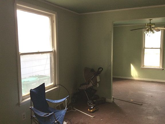5th image of 708 N Park St