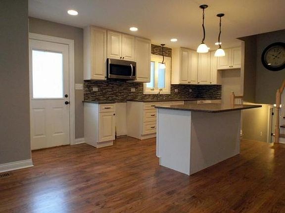 4th image of 11806 S Rosemary Ln