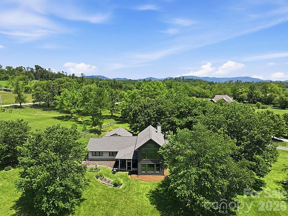2nd image of 114 Cane Creek Ranch Dr