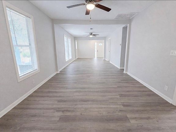 4th image of 309 E Pine St