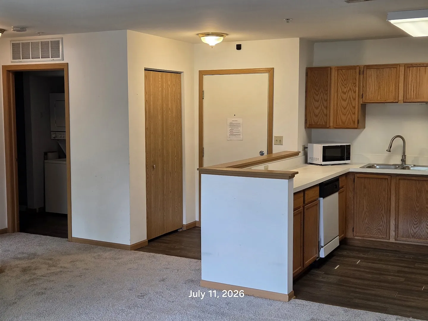 1 bed, 750 sqft, $1,788 — Photo 3