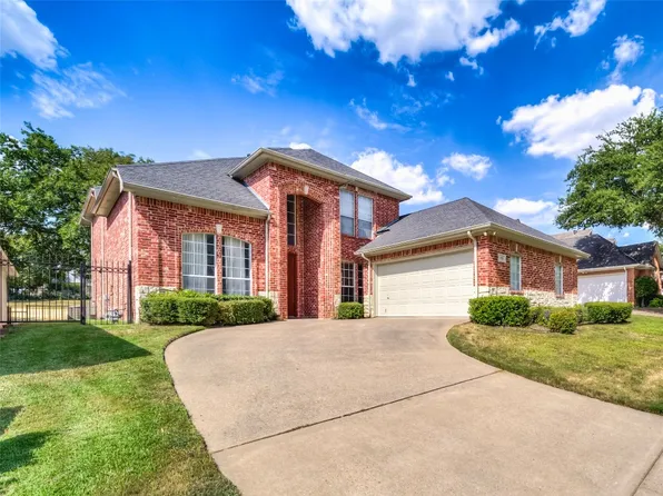923 Saint Andrews Pl, Desoto, TX 75115