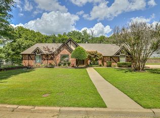 3409 E 76th St, Tulsa, OK 74136