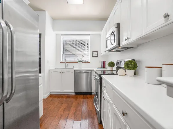 2578 Oak Rd APT 112, Walnut Creek, CA 94597