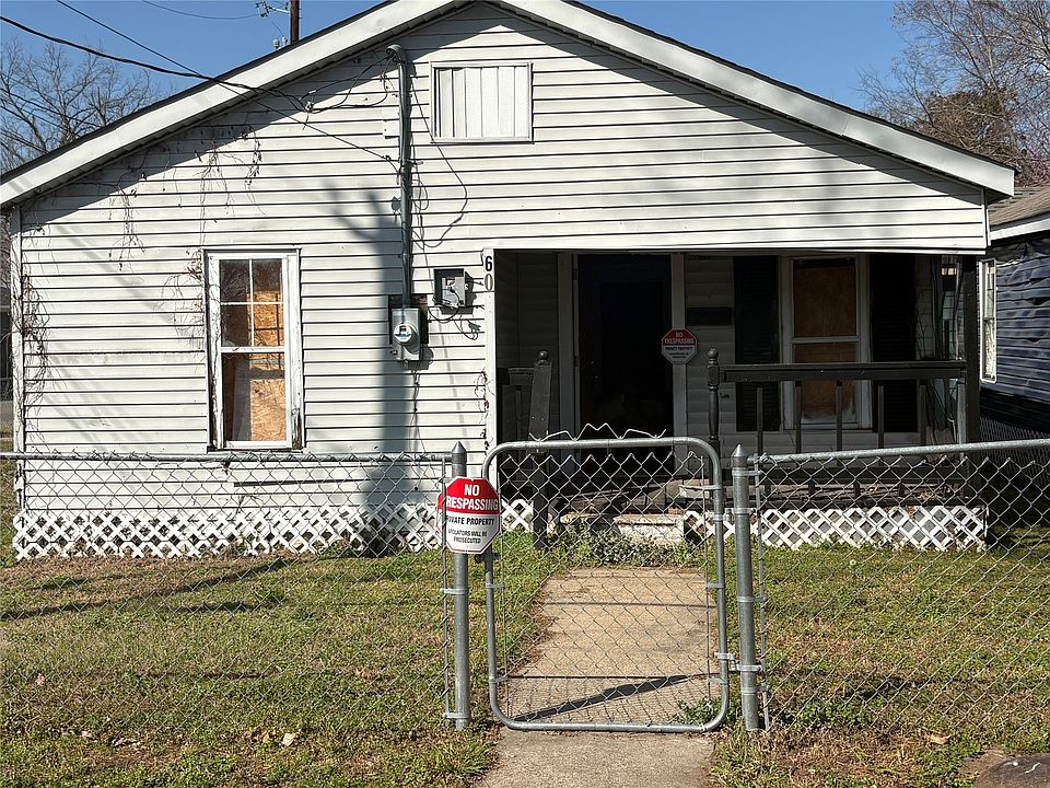 1st image of 601 Kelly St