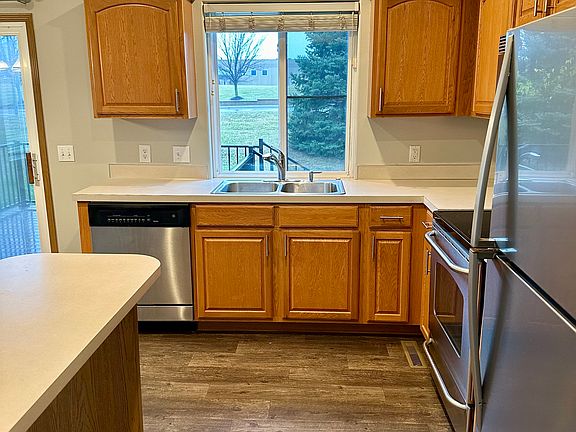 3rd image of 3814 N 173rd Ave