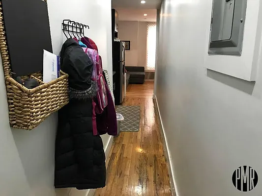 Rented by Premier Metro Realty Corp | media 41