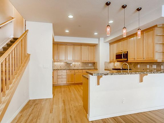 2nd image of 405 Laramie Blvd