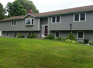 8 Orchard Ln, Pelham, NH 03076