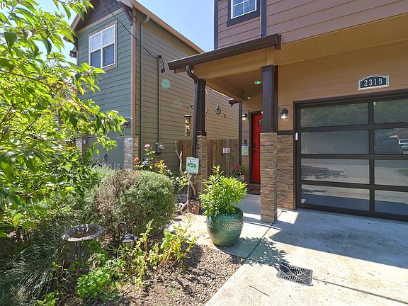 4th image of 2319 NE 92nd Ave