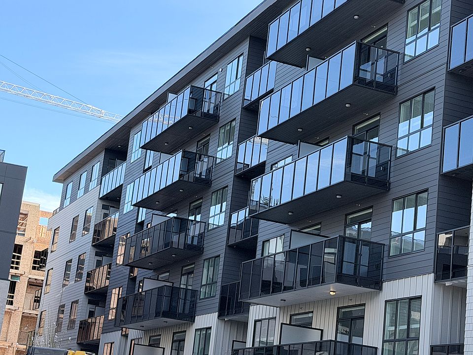 1st image of 15735 85th Ave #504
