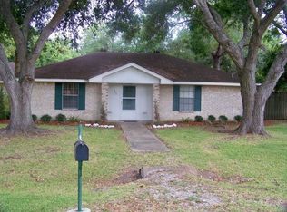 403 Jansen Dr, West Columbia, TX 77486