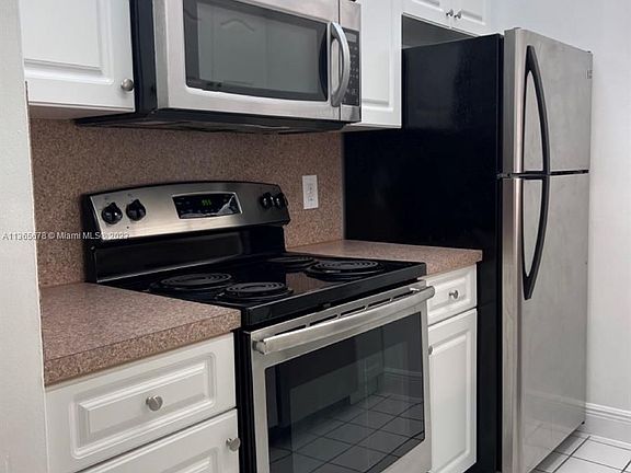 4th image of 8160 Geneva Ct APT 314